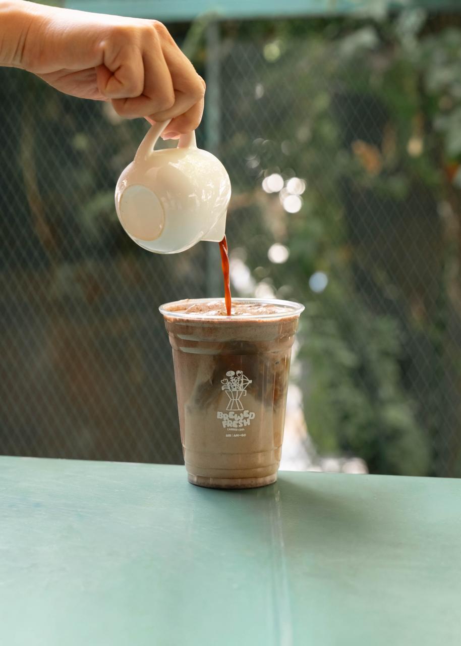 Pour
